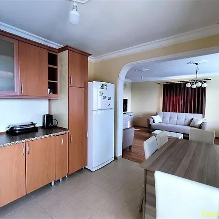 Villa Deniz Manzarali Korunakli Oezel Havuzlu Lueks *